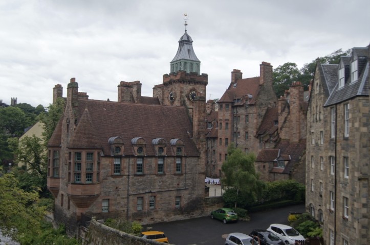 Edinburgh by 4 Hours