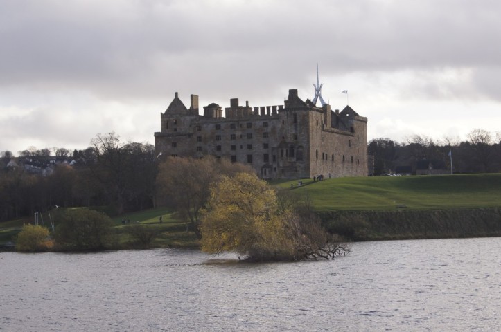 Outlander Castle & Clans